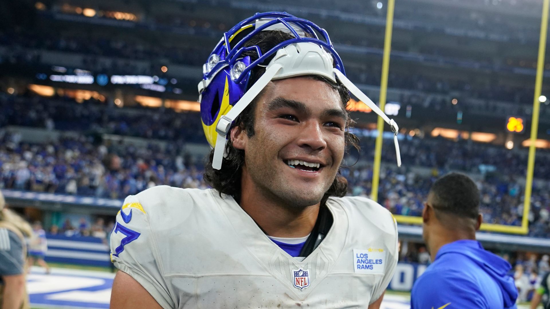 A young Hollywood cast brings hope to Rams Super Bowl hangover
