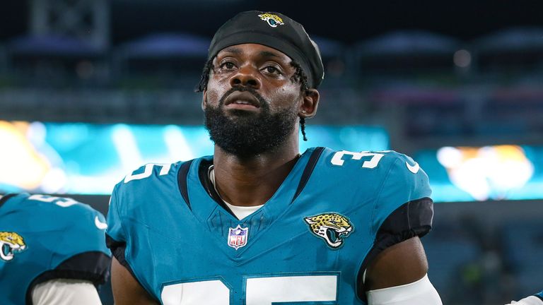 British Jaguars safety Ayo Oyelola joked with teammates that he was not their 'tour guide' upon the team's visit to London 