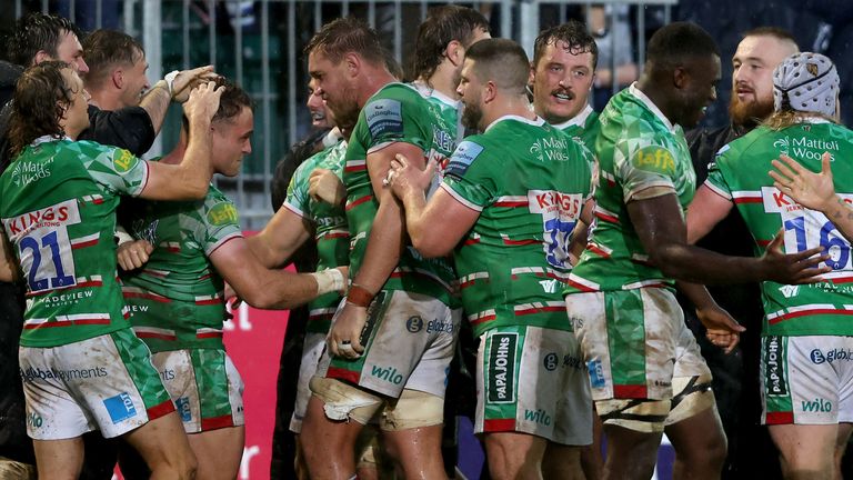 Leicester Tigers players celebrate after Jamie Shillcock's match-winning penalty