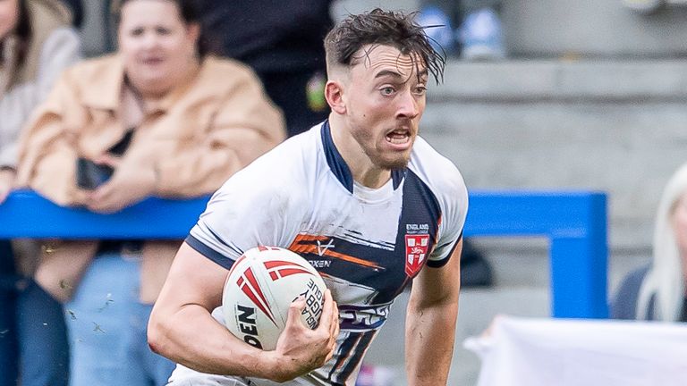 Matty Ashton is called into England's 19-player squad after an injury to Tommy Makinson
