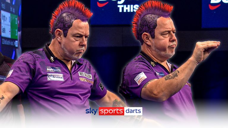 Peter Wright hit three impressive finishes against Ryan Searle, including 167, 158 and 121 finishes.