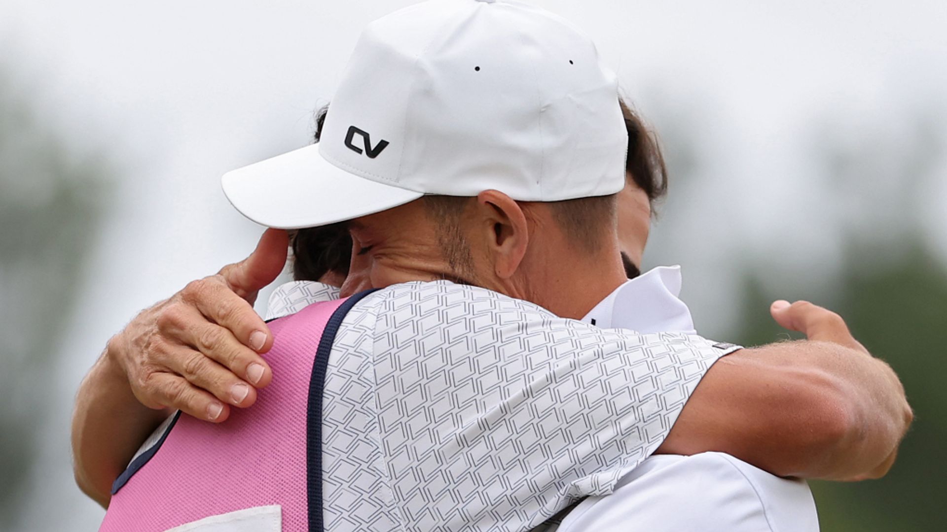 Villegas ends nine-year winless streak with Bermuda victory