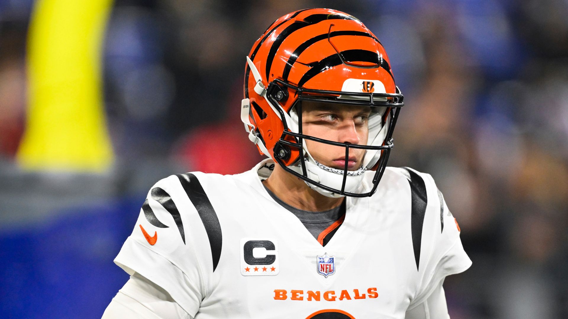 Burrow suffers wrist injury | Ravens' Andrews likely out for year