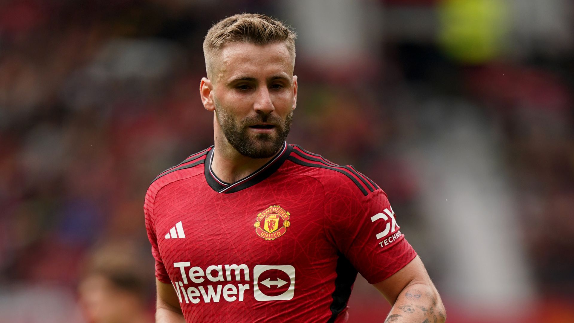 Shaw facing months out as Man Utd hope his season is not over
