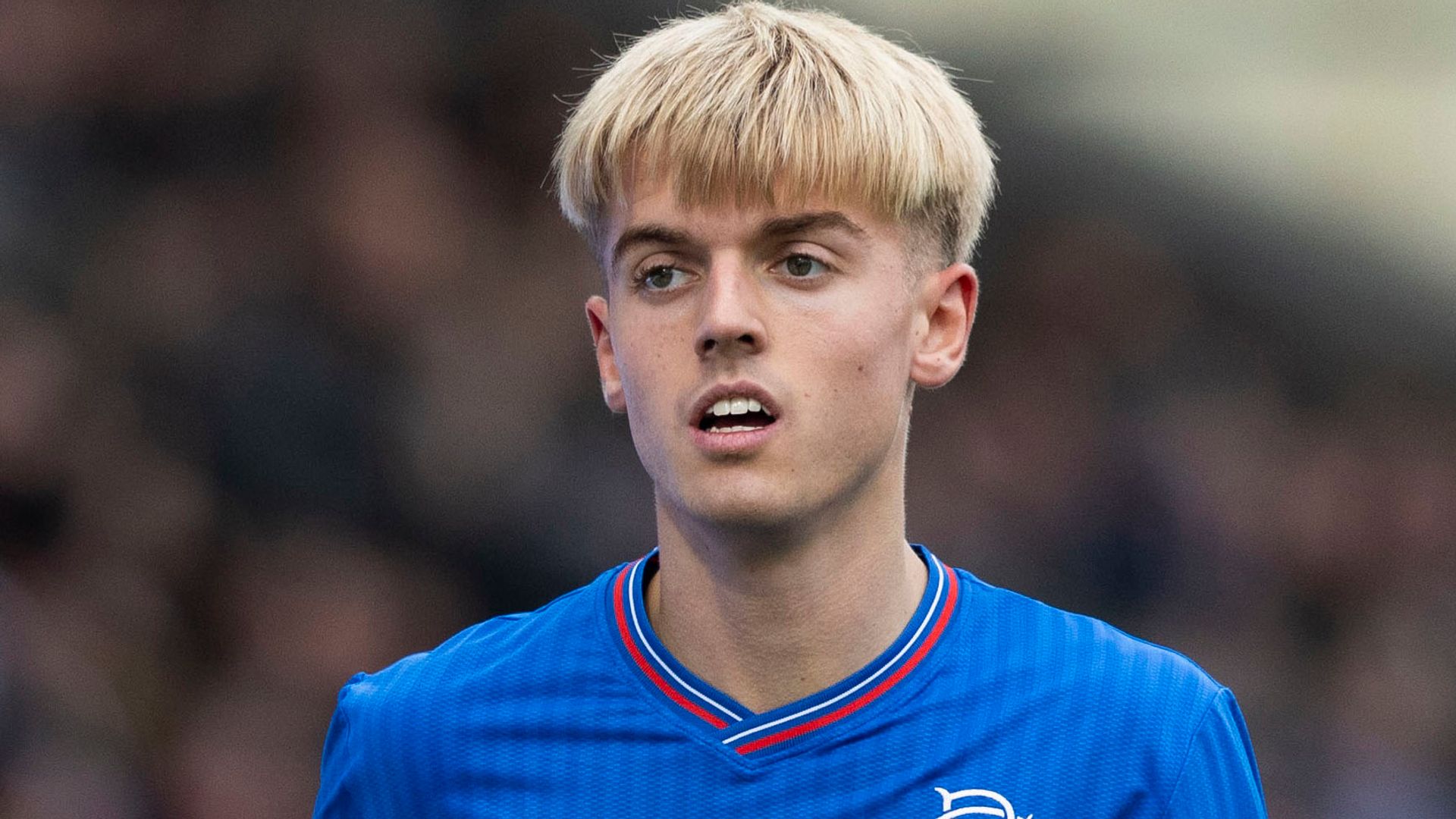 McCausland agrees new Rangers deal until 2027