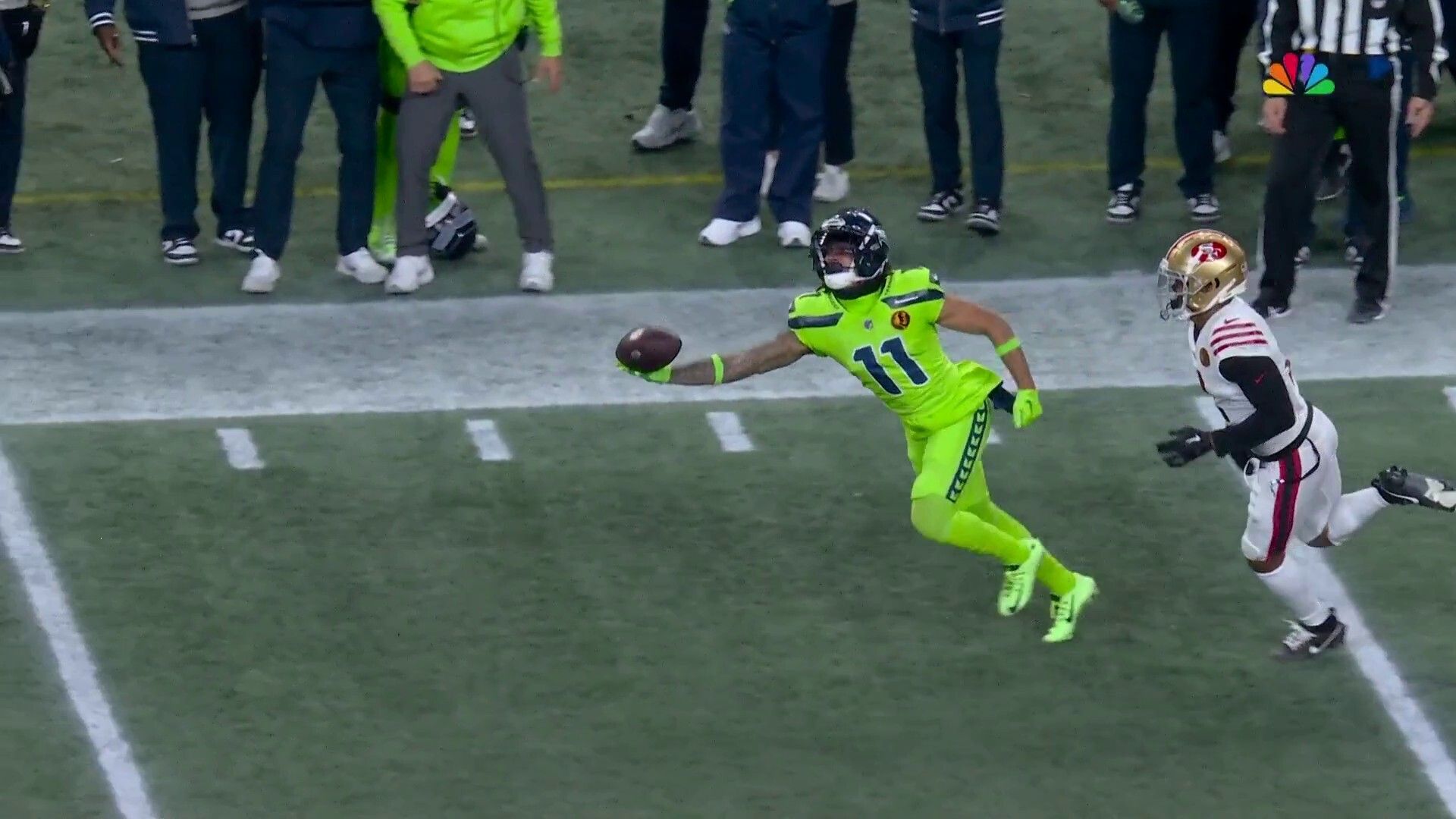 'A five star grab!' | Smith-Njigba takes a sensational one-handed catch