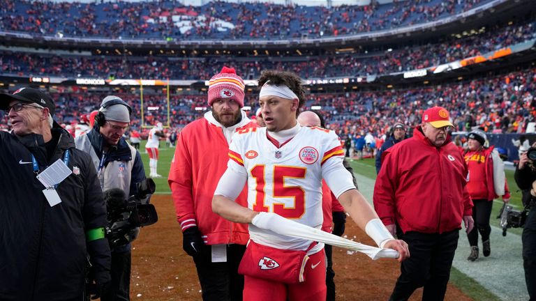 Neil Reynolds and Jeff Reinebold look at the importance for the game in Frankfurt for both the Kansas City Chiefs and the Miami Dolphins
