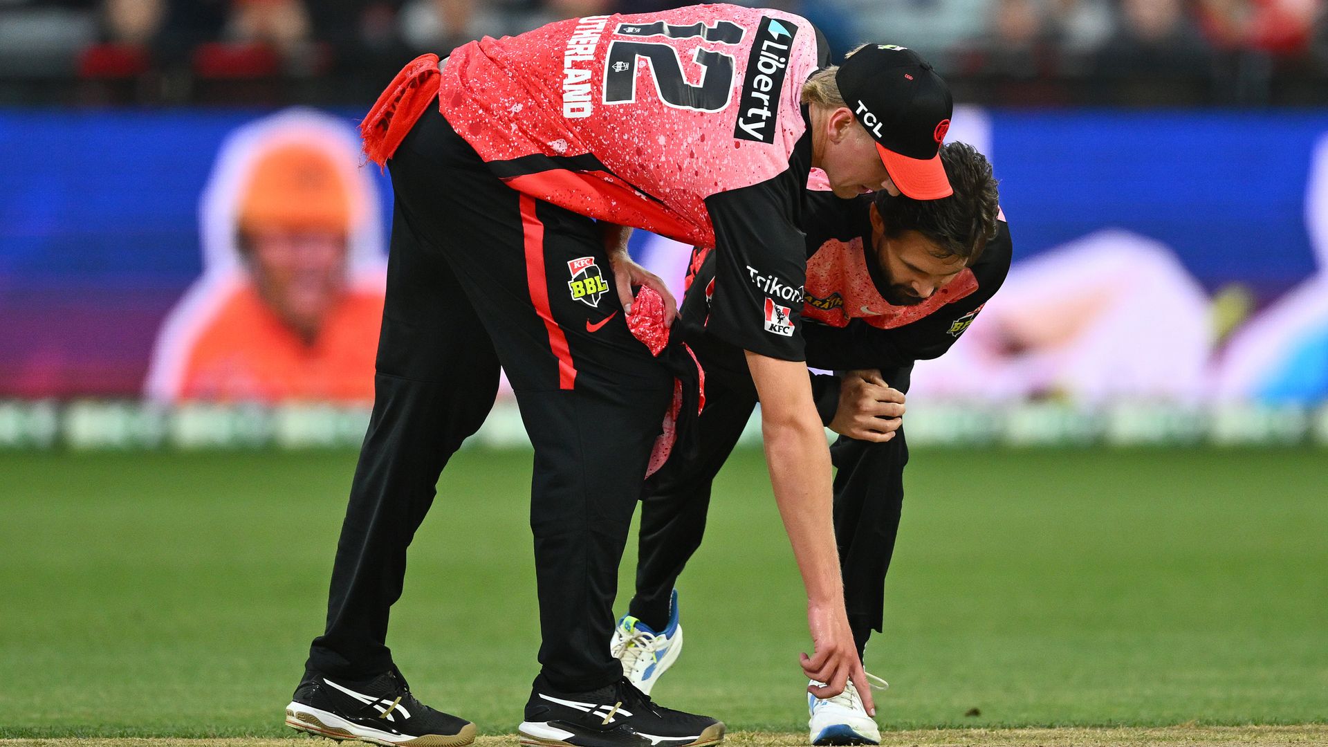 Big Bash League game abandoned due to safety concerns mid-match