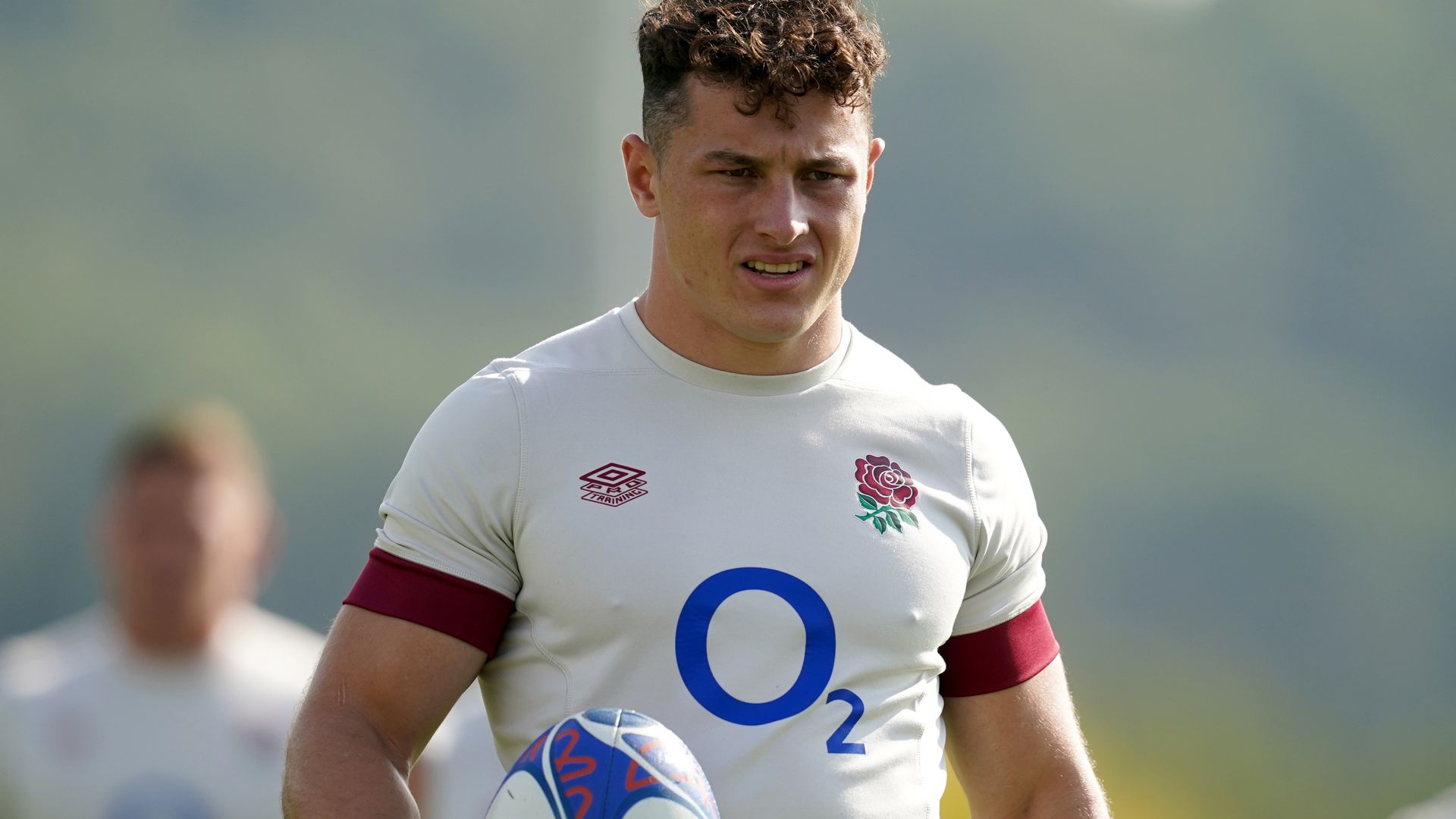 Arundell ineligible for Six Nations without hybrid RFU contract
