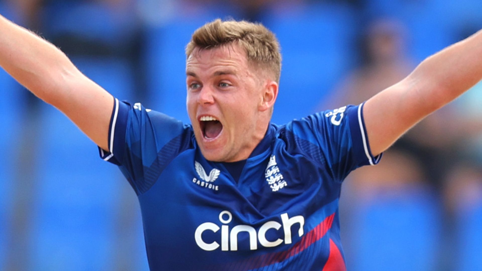 Curran's response and spin twins get England back on track for series decider