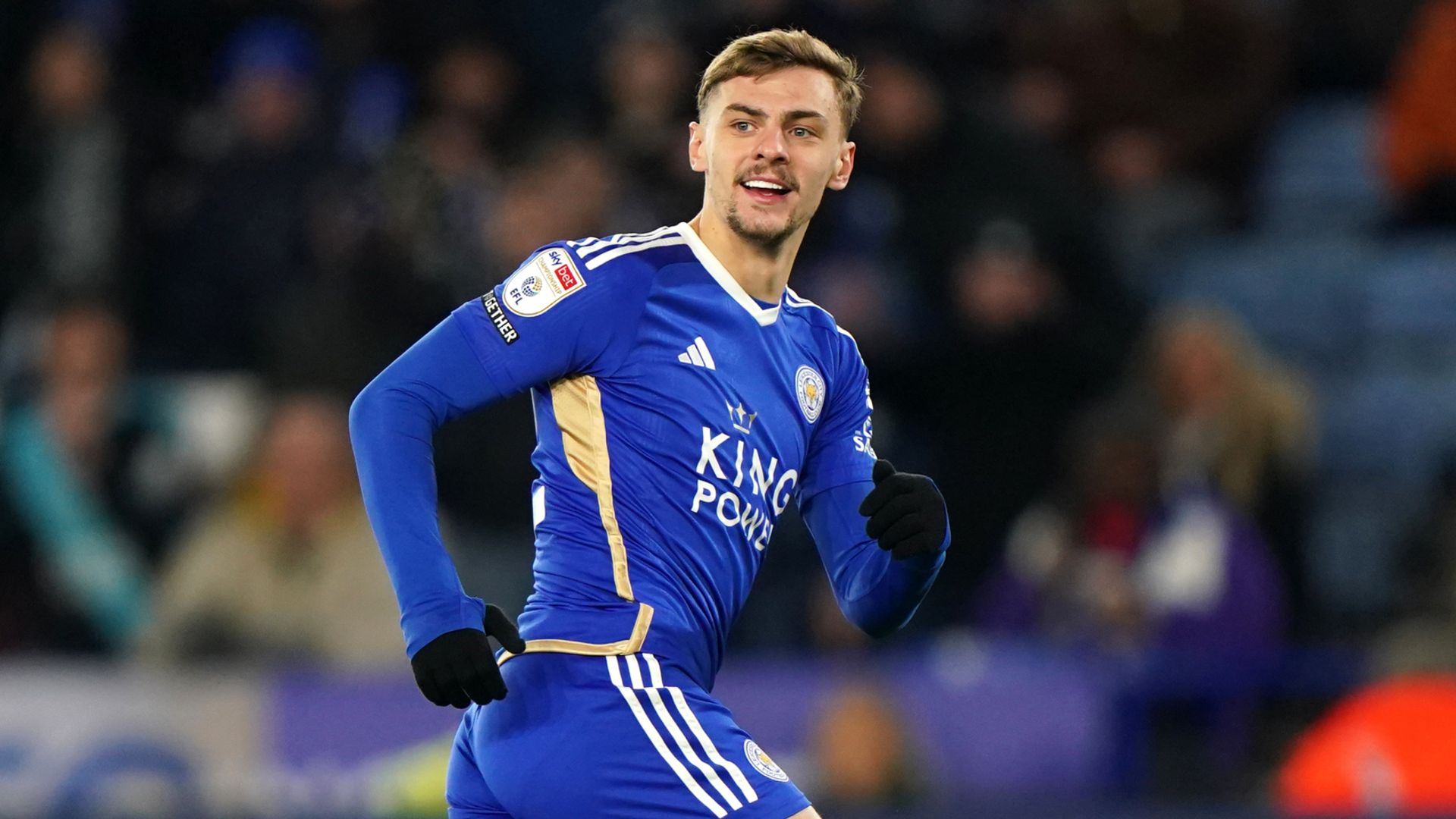 Leicester ease past Swansea to move 10 points clear at Championship summit