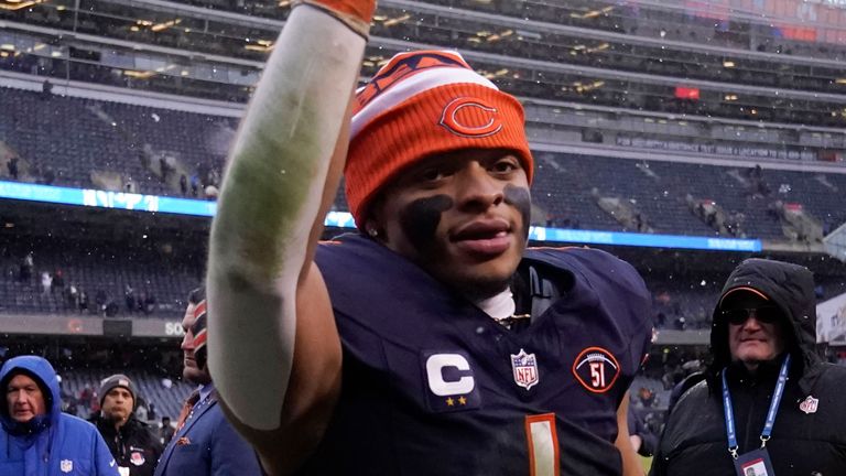 Chicago Bears quarterback Justin Fields impressed yet again 