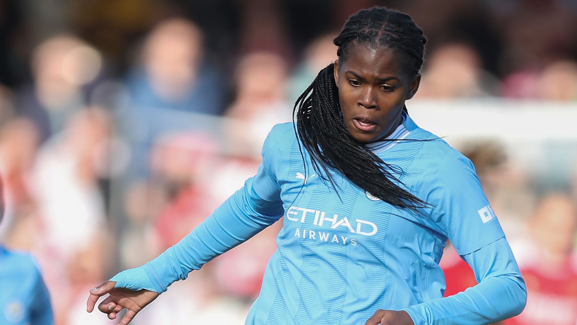 Man City striker Shaw could miss crucial WSL title run-in