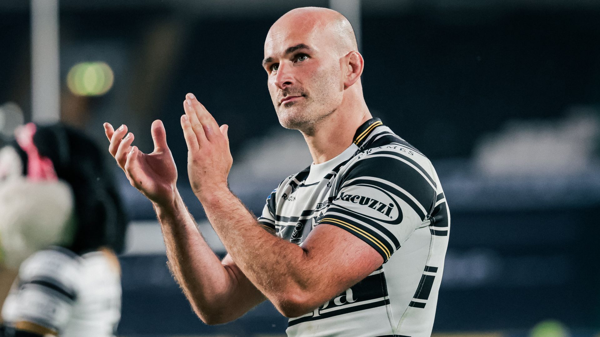 Hull FC captain Houghton to retire after 18-year Super League career