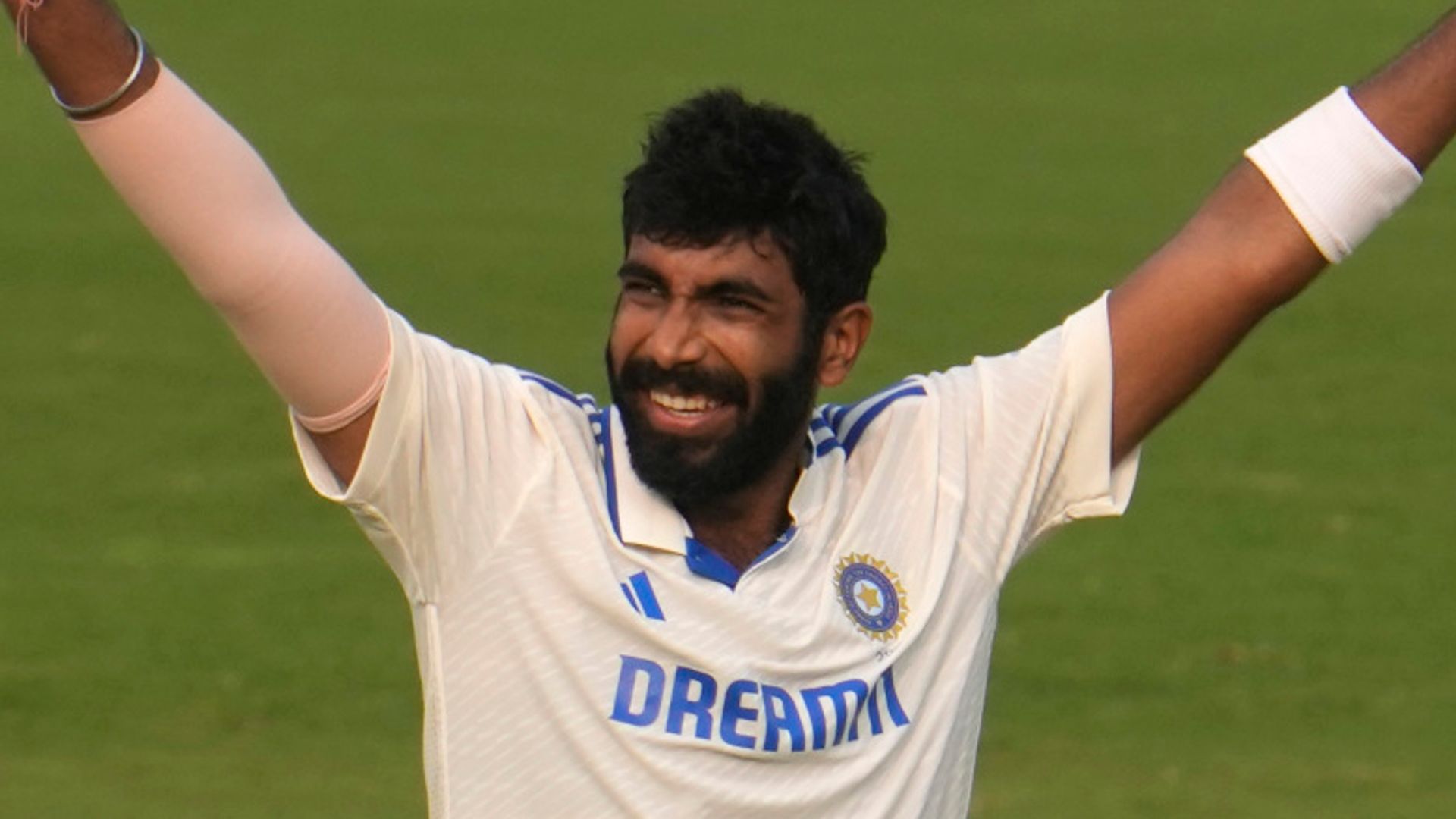 Brilliant Bumrah bowls England out as India claim big lead in Vizag