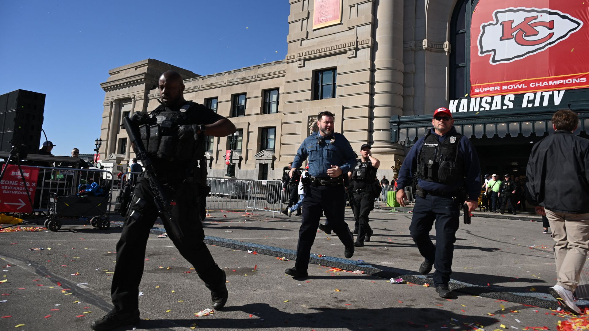 One person killed, 22 shot at Kansas City Chiefs Super Bowl parade
