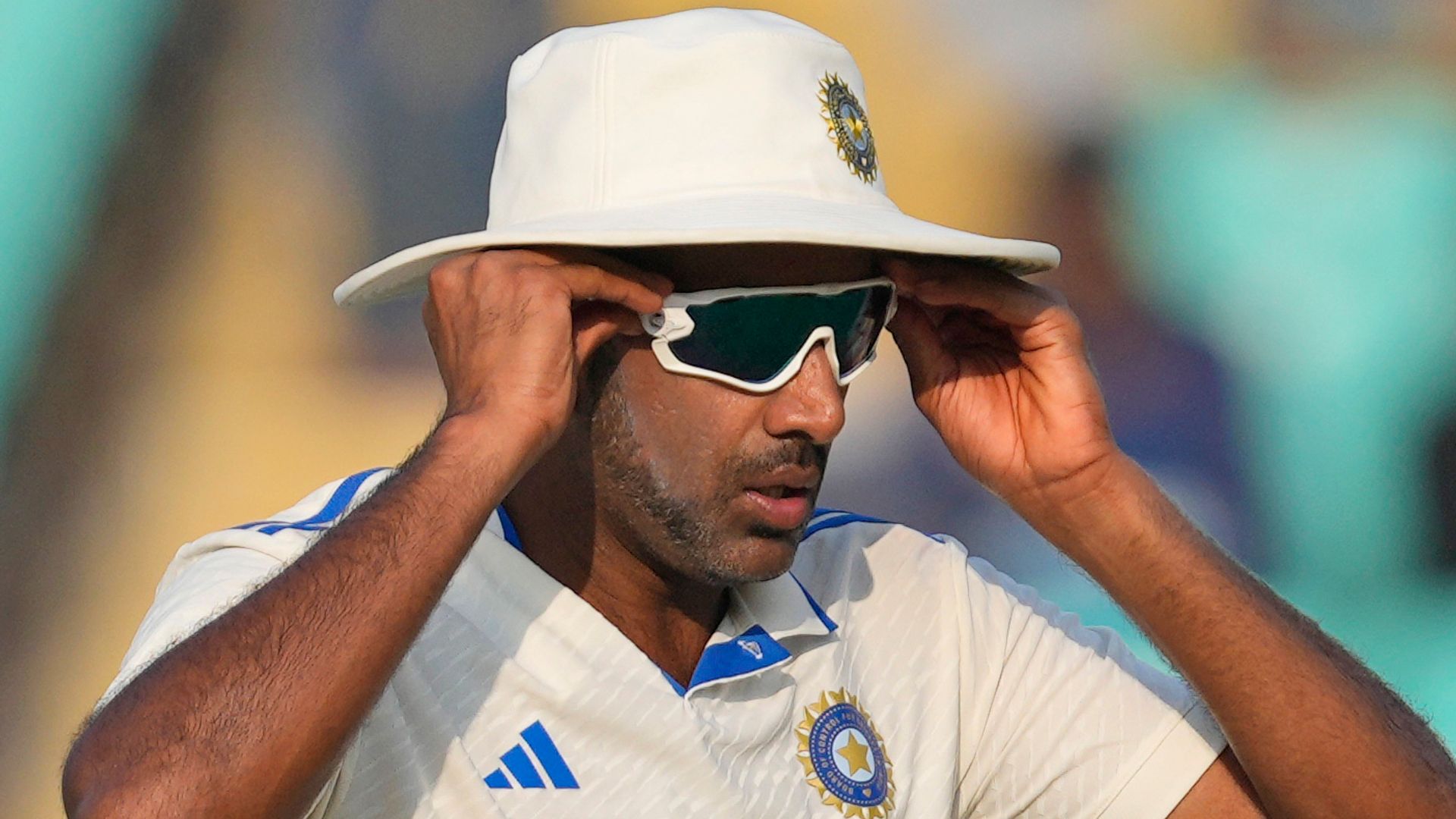 Ashwin withdraws mid-Test against England due to family emergency