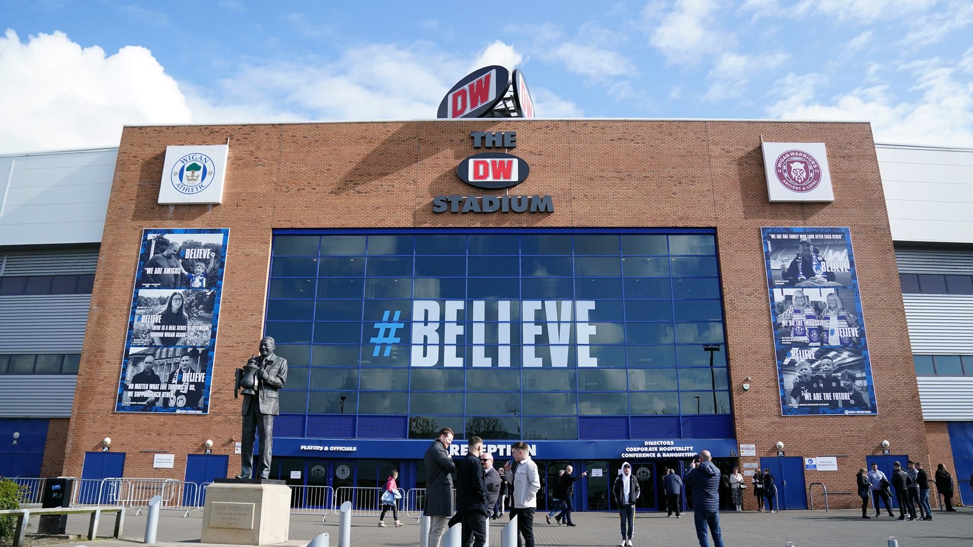 Can Super League champions bridge Wigan's sporting divide?