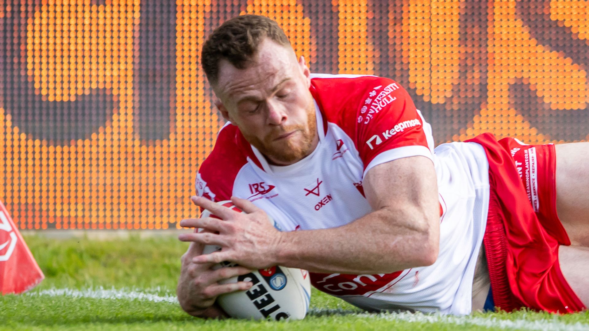 Super League LIVE! Hull FC get back-to-back tries, but still trail Hull KR