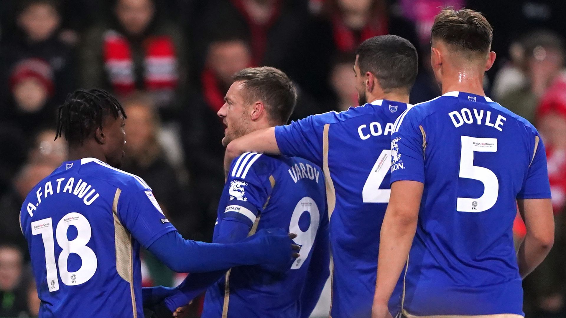 Vardy nets as Leicester return to winning ways
