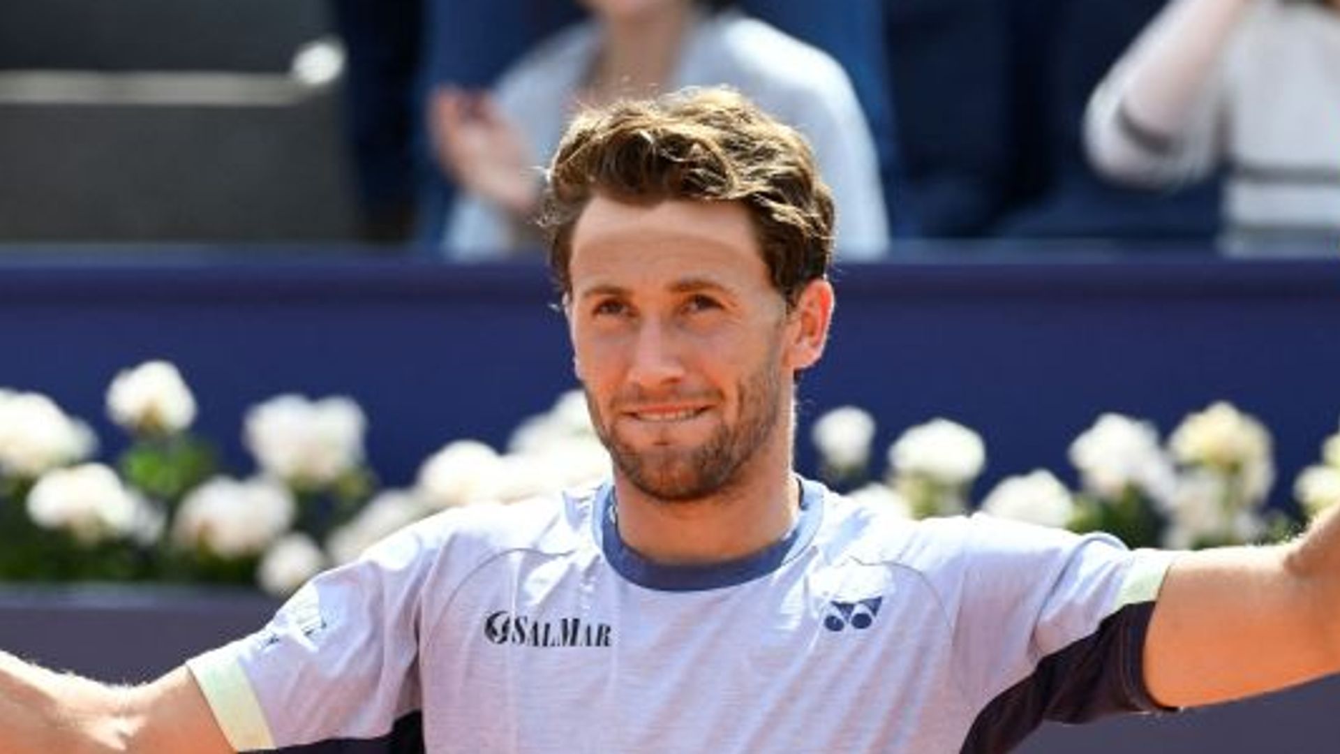 Ruud to meet Tsitsipas in Barcelona Open final
