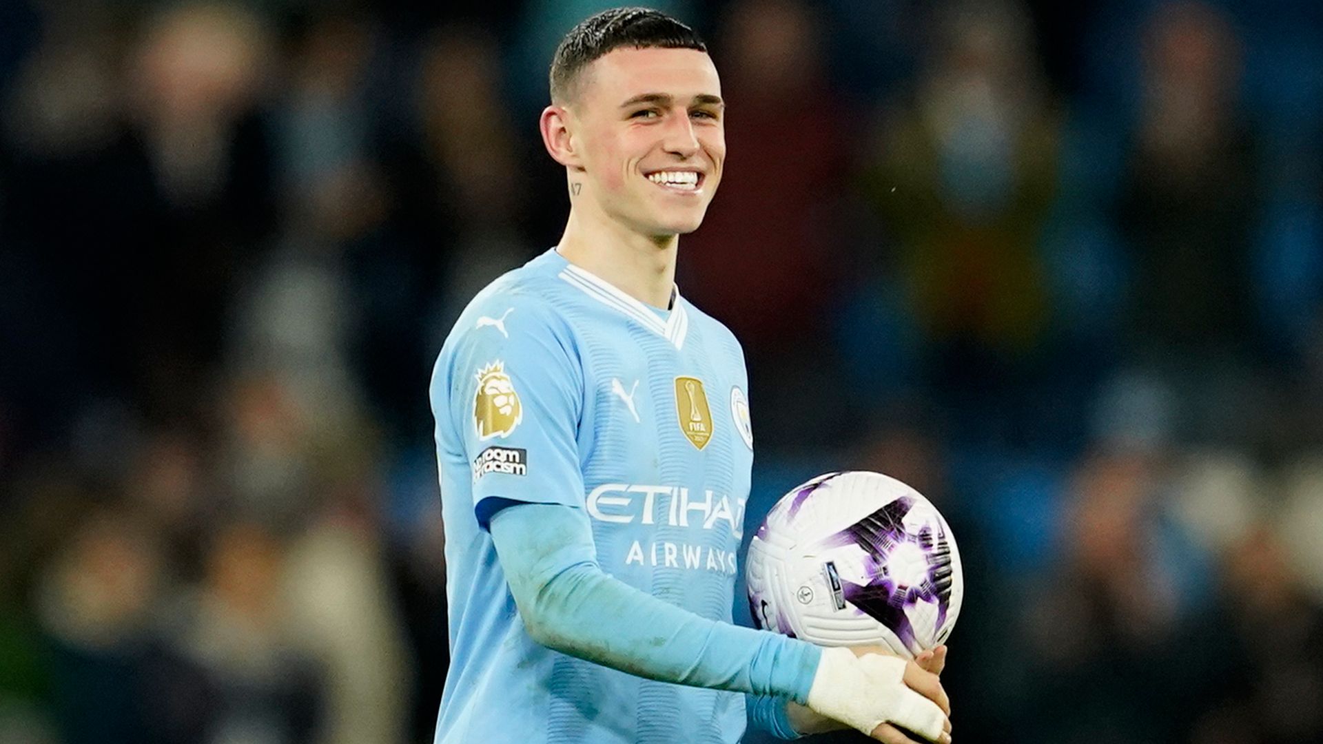 Foden: I prefer it in the middle | Pep: He has goals in his veins