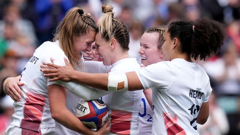 England's Red Roses put on a show at Twickenham as they smashed Ireland 88-10