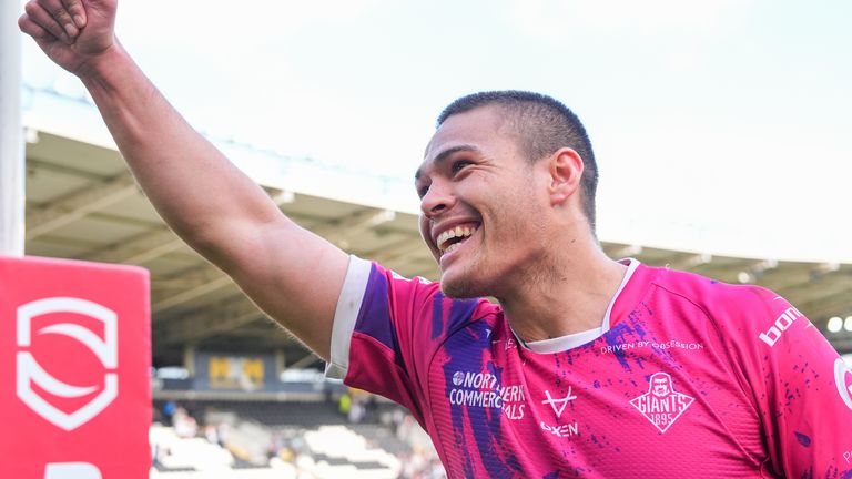 Tui Lolohea celebrates his team's victory over Hull FC (Pictures: Olly Hassell/SWpix.com)