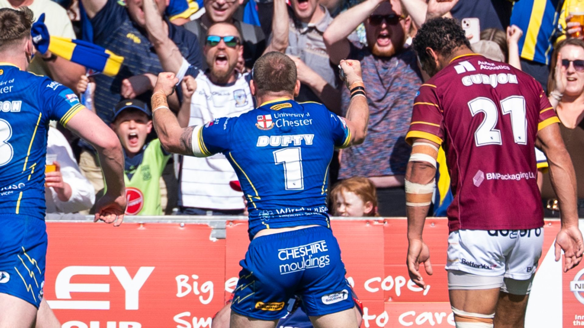 Dufty double sends Wolves to Wembley | Leeds set up women's final rematch