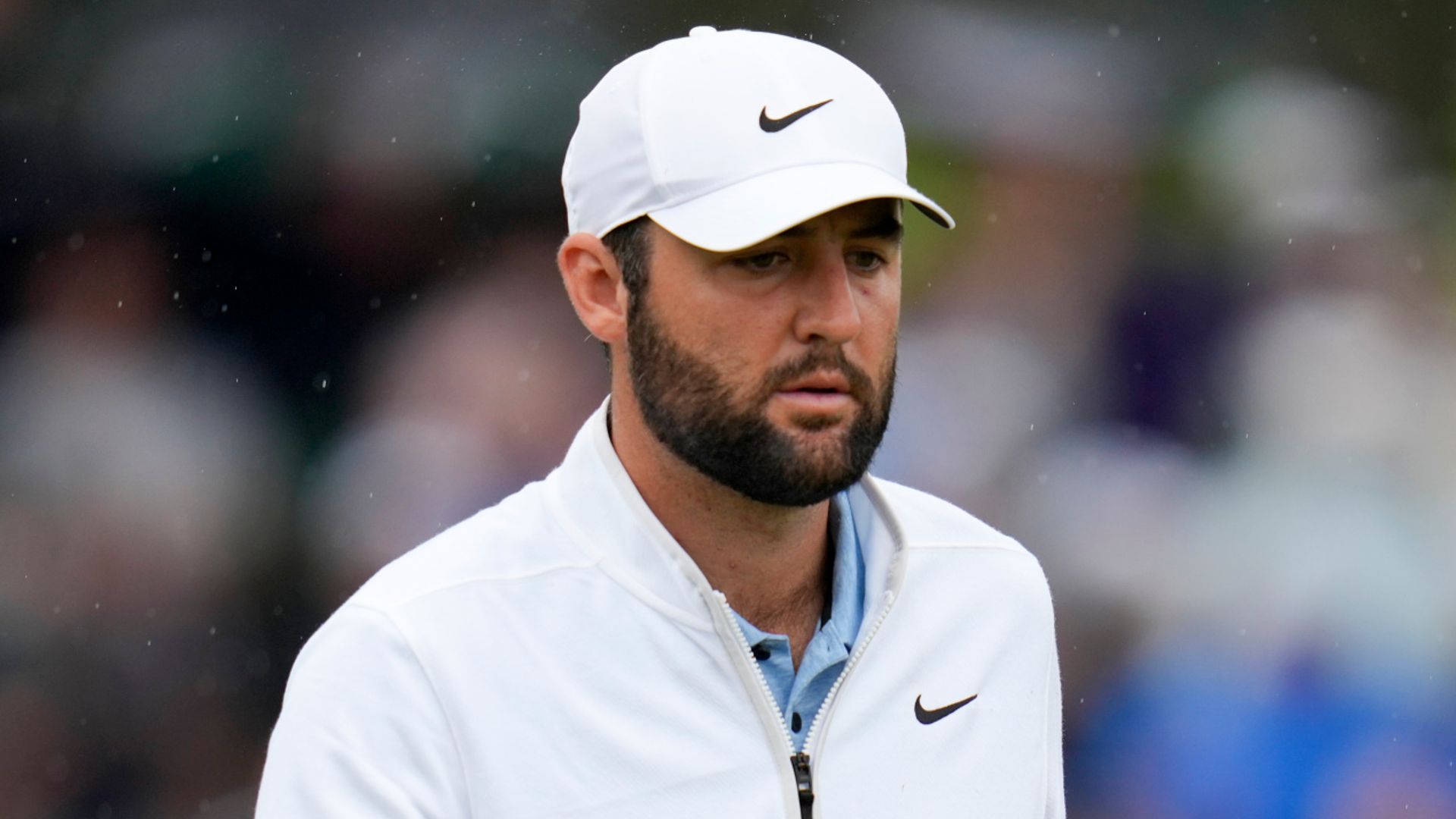 Schauffele leads with Scheffler in contention after pre-round arrest