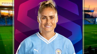Image from Steph Houghton: Manchester City defender discusses retirement following game-changing professional career