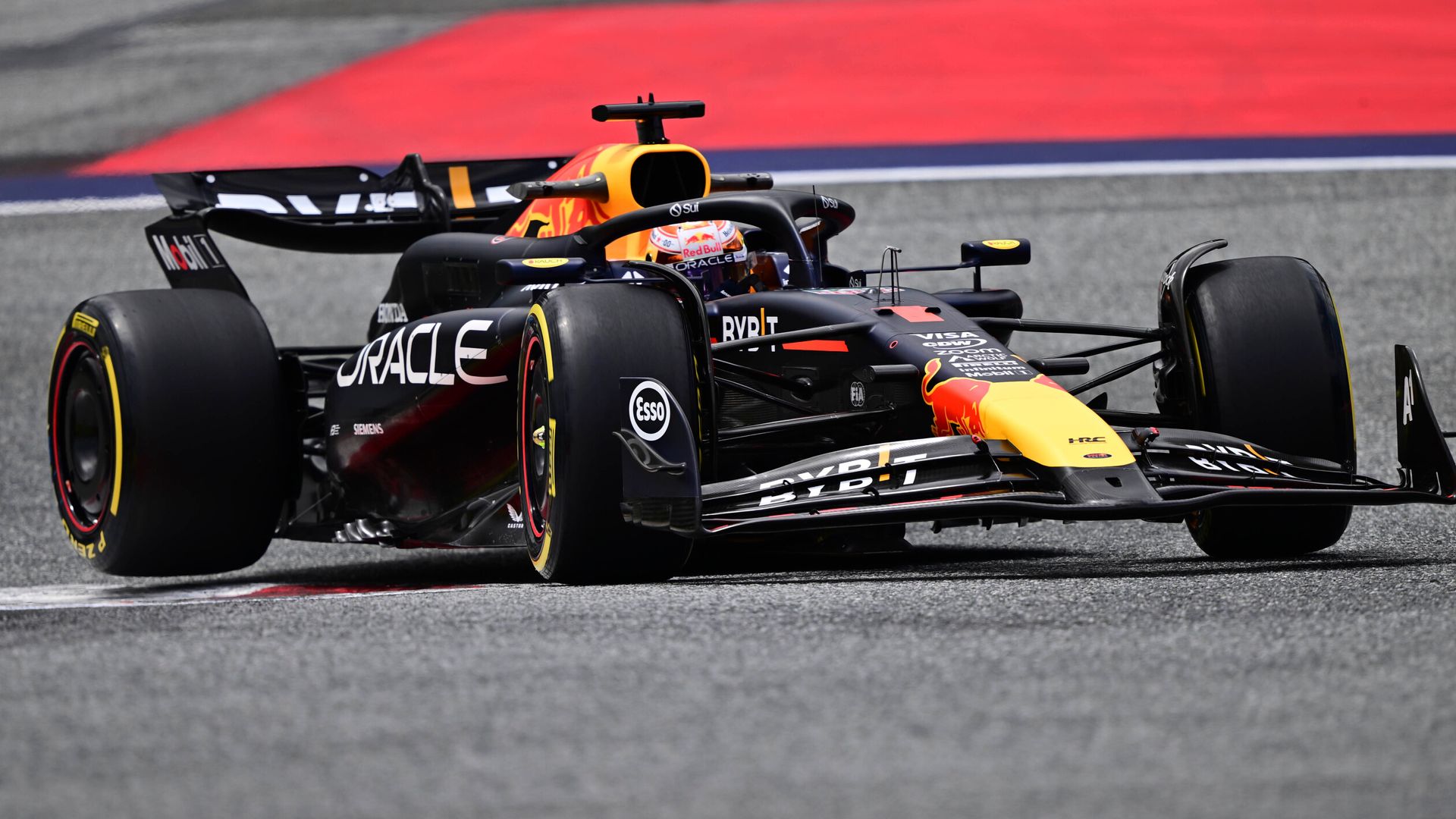 Austrian GP: Verstappen quickest after stopping on track LIVE!