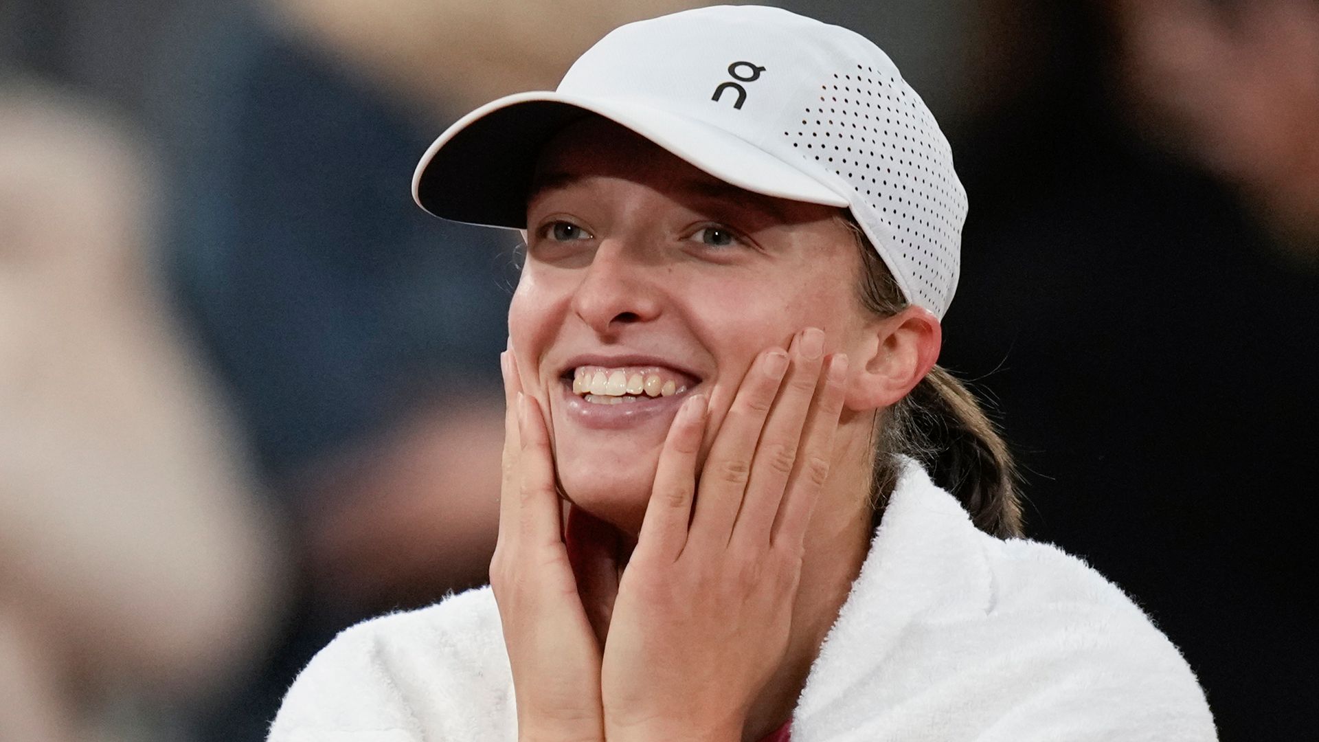 Swiatek: After so much stress, French Open title win is emotional