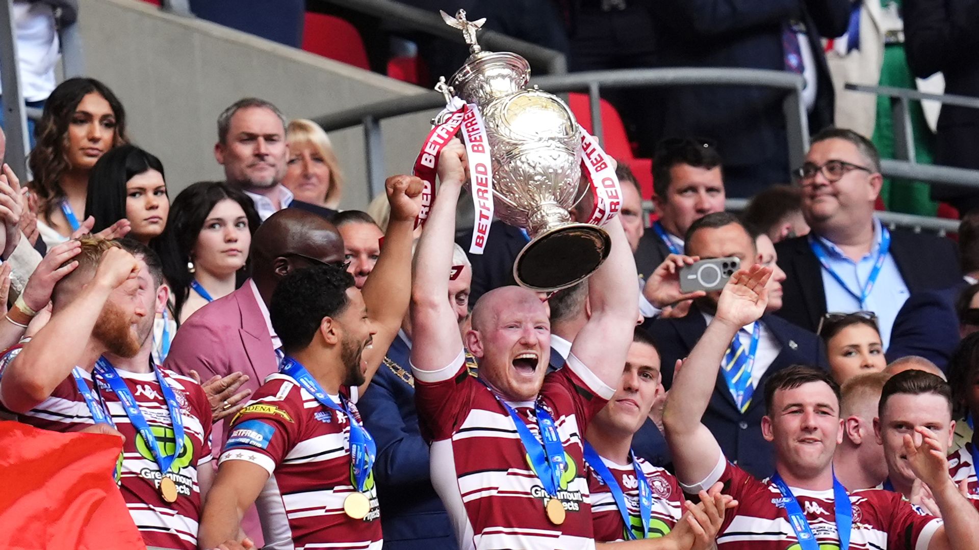 Wigan deny Wolves rookie head coach Burgess Challenge Cup glory