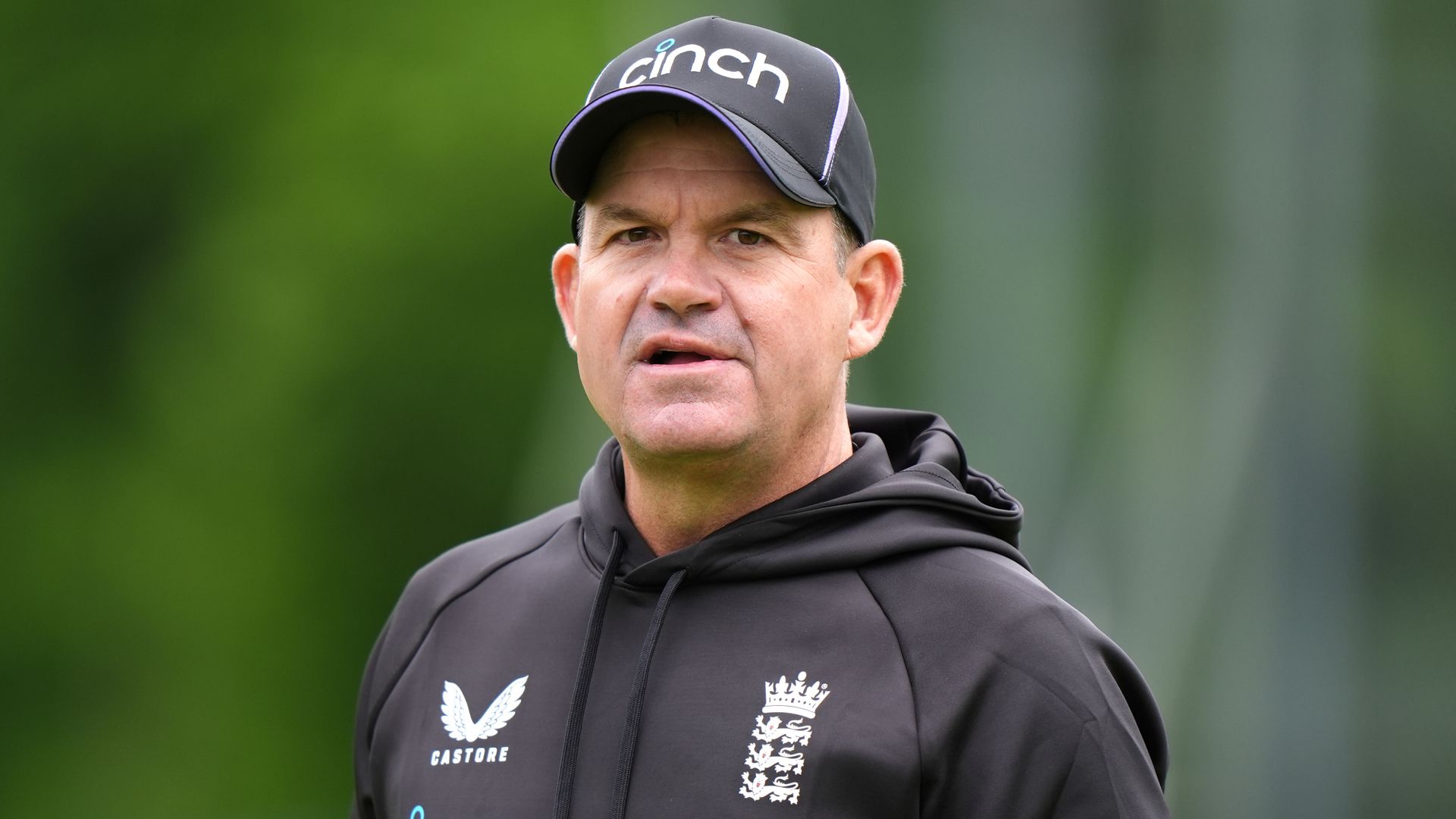 Mott steps down as England's white-ball head coach