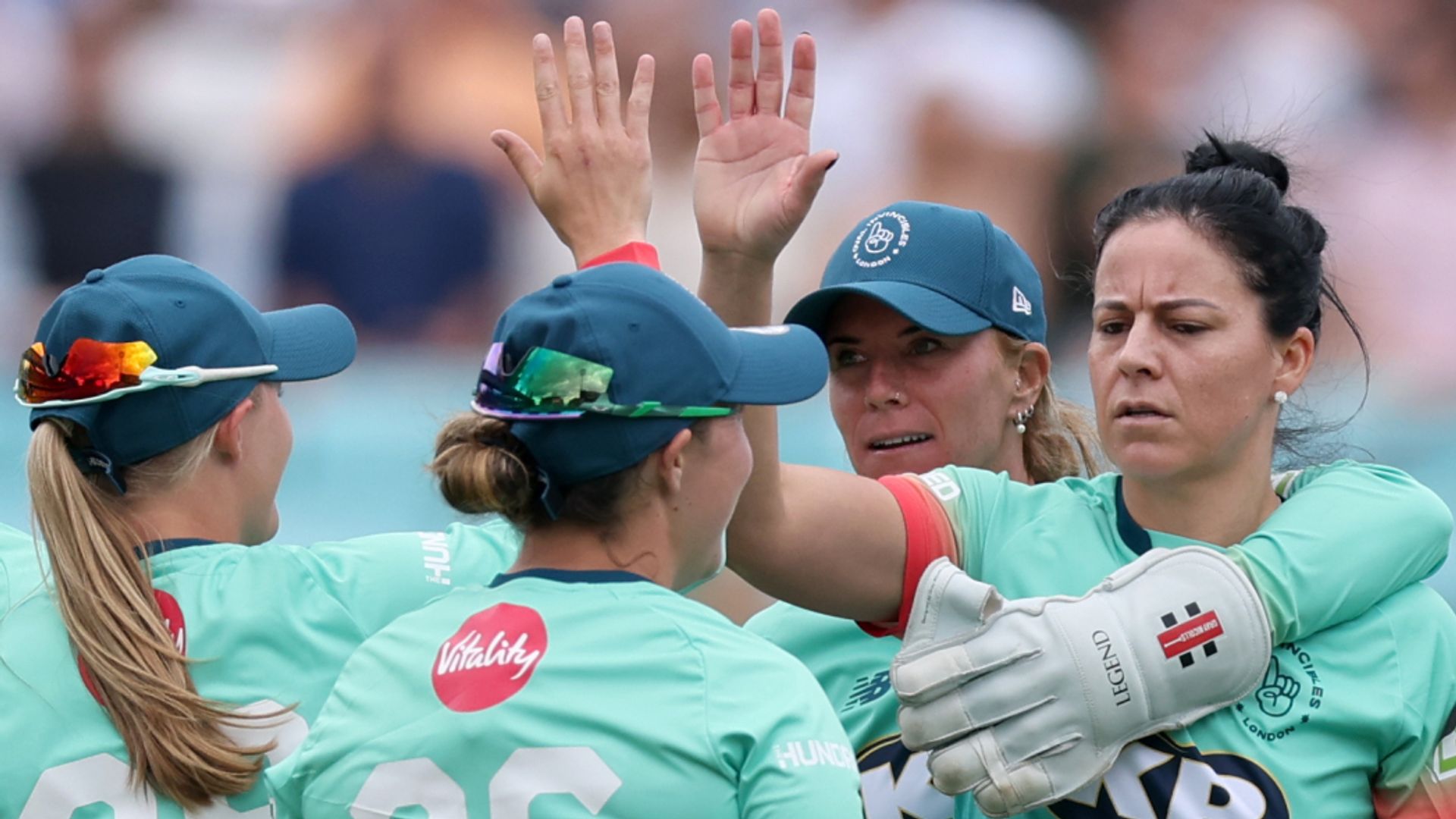 Invincibles hammer Phoenix in The Hundred opener