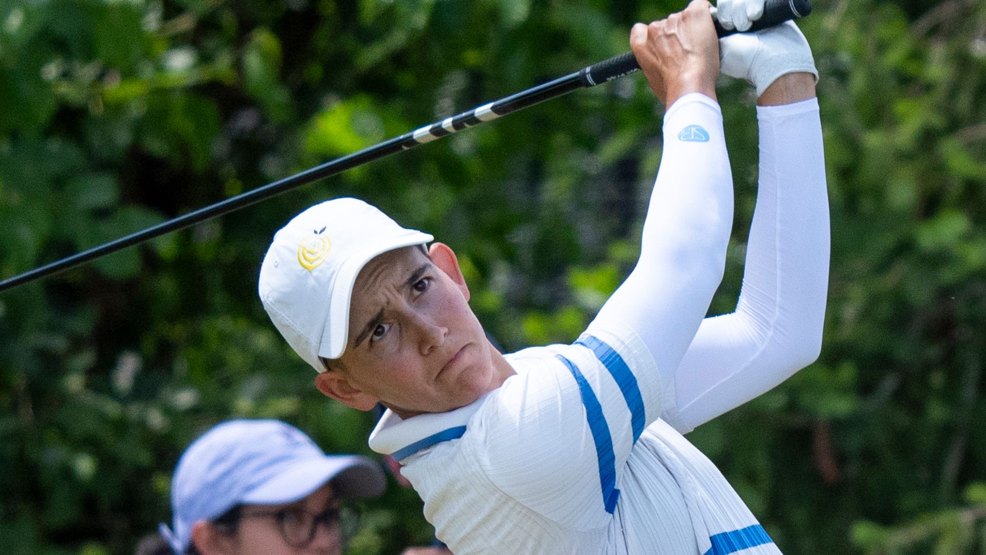 Weber takes halfway lead at Portland Classic