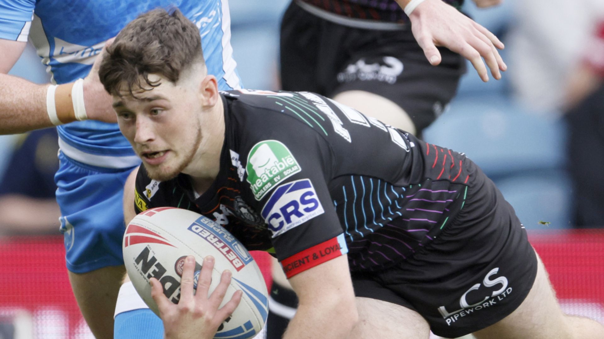 Peet's pride as Wigan young gun Farrimond continues rise