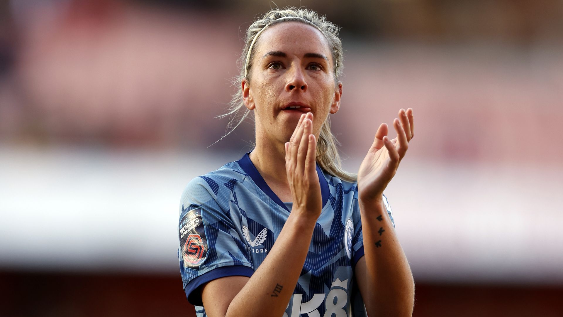 Parris lauds record-breaking Nobbs' 'amazing achievement'