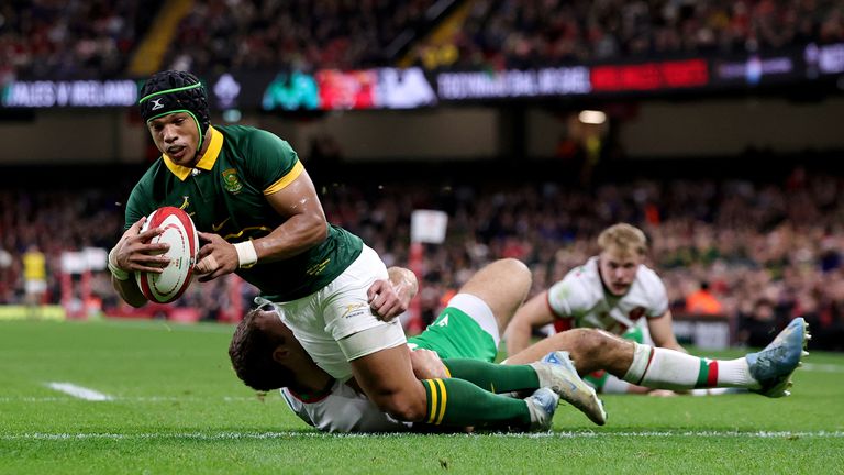 Kurt-Lee Arendse sidestepped is way over as South Africa moved into a 19-0 lead inside 20 minutes