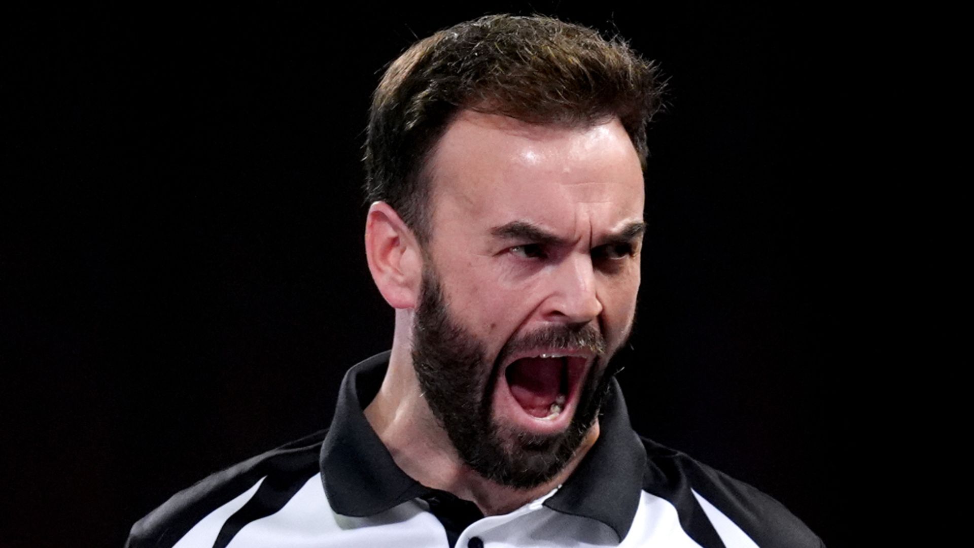 Smith hits two nine-darters on way to Players Championship 16 win