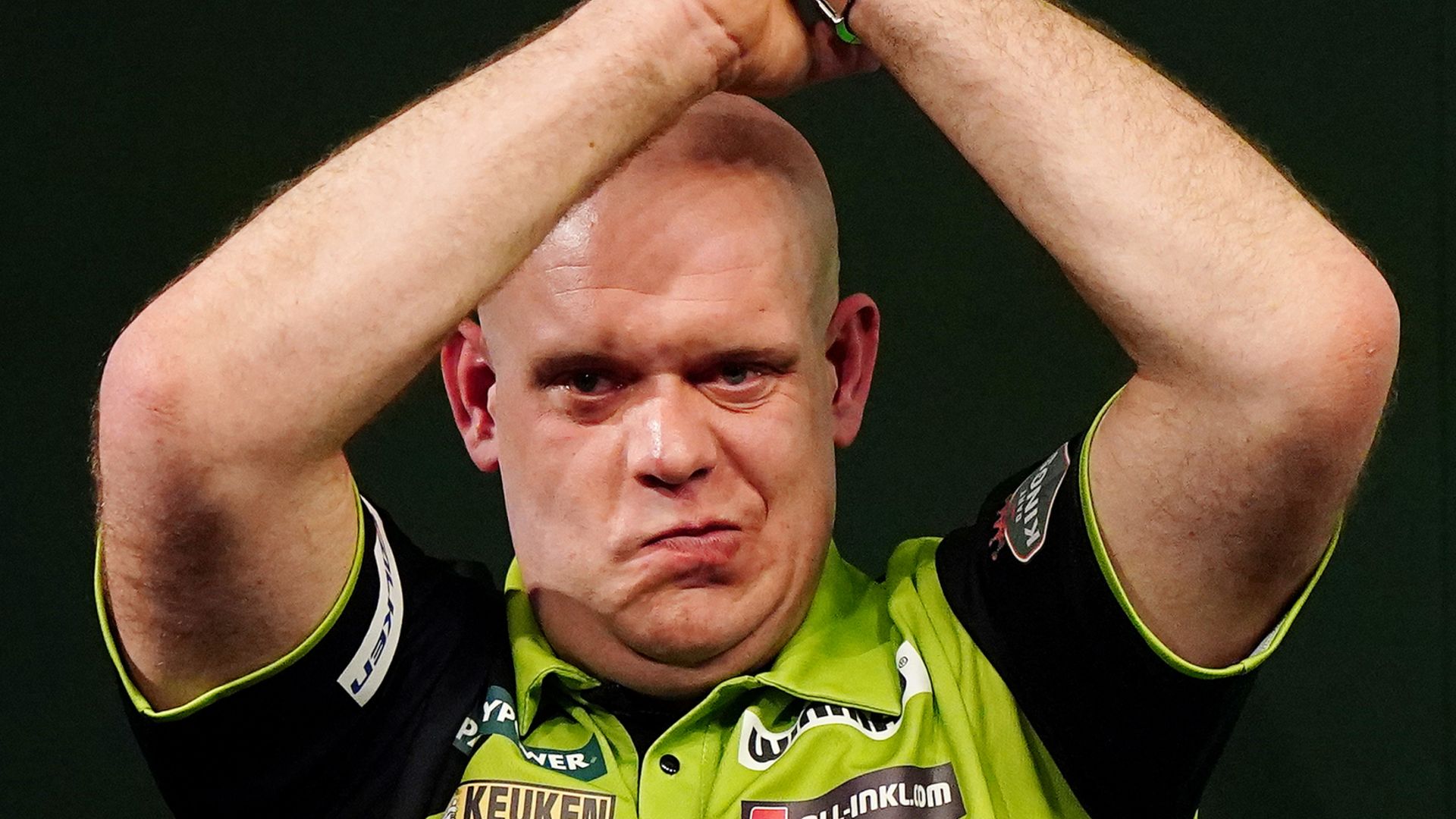 MVG suffers SIXTH first-round exit as Ratajski picks up ProTour spoils