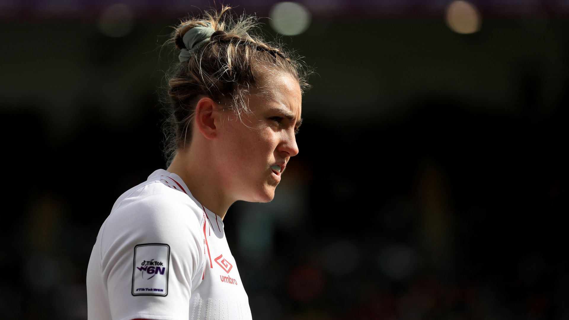 Red Roses' MacDonald: Neck injury left me scared to leave house