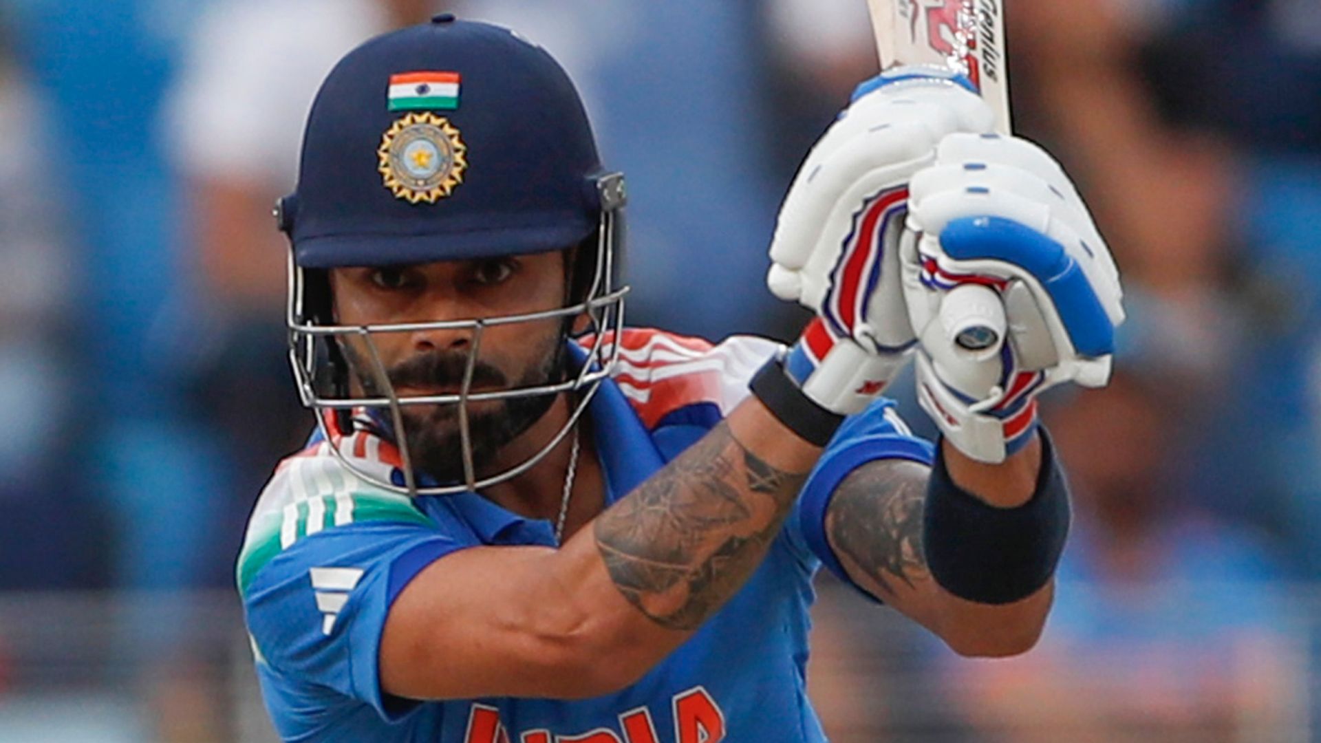 Kohli helps India past Australia and into Champions Trophy final