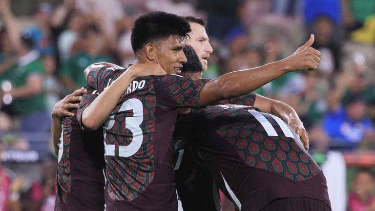 MEXIKO: Als Co-Gastgeber ist Mexiko bei der WM 2026 als Teilnehmer gesetzt.