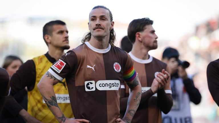 St.-Pauli-Kapitän Jackson Irvine muss sich einer Operation am Fuss unterziehen.
