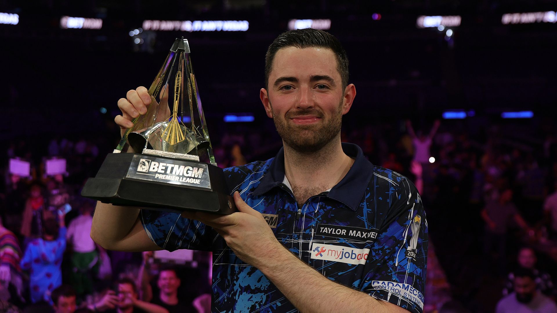 Humphries crowned Premier League champion with win over Littler