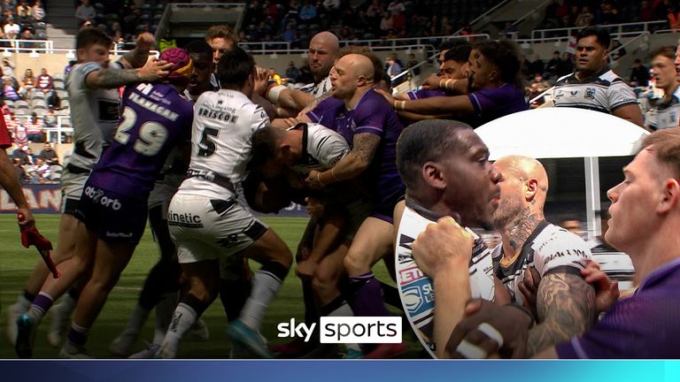 A big scuffle broke out as Hull FC's Sam Eseh was sin-binned for a high tackle