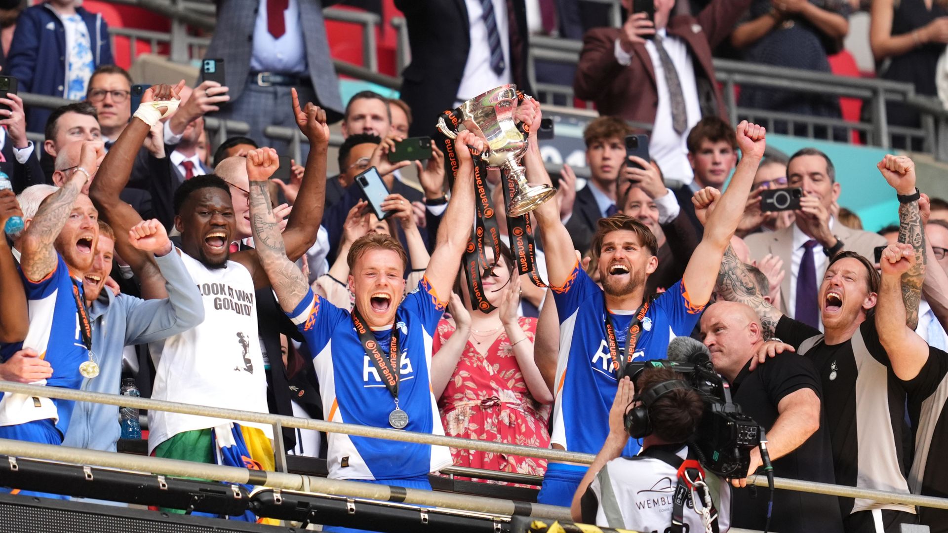 Oldham beat Southend in National League play-off final to secure EFL return