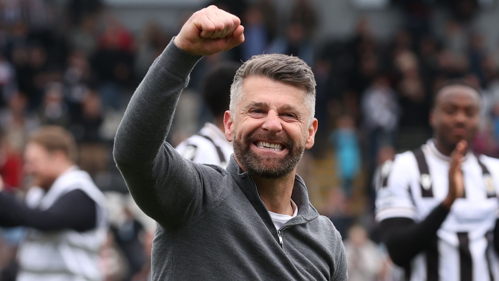 St Mirren boss Robinson eyes more signings ahead of Celtic clash